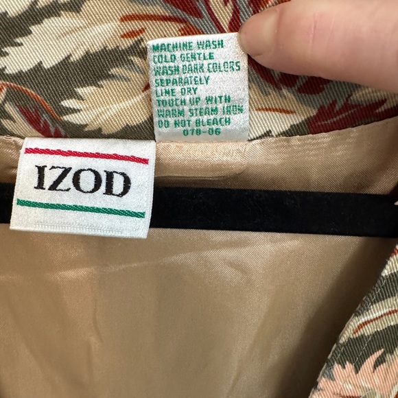 Vintage Izod Floral Patterned Vest with buckle detail. Size M 90s cottagecore - Picture 5 of 6